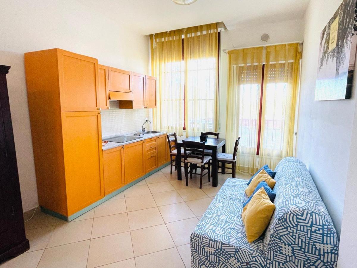 Regina Beach Holiday Apartments Tirrenia Exterior photo